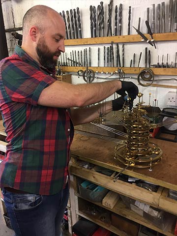 Adjusting planet on a Genesis Orrery