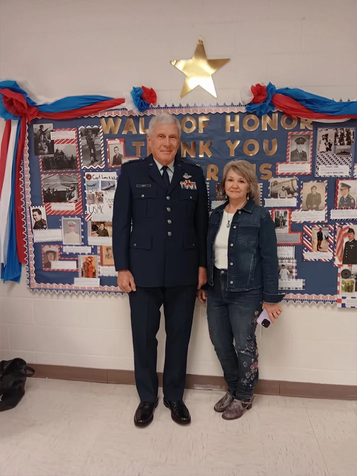 Lt Col Lee Smith and his wife Jill